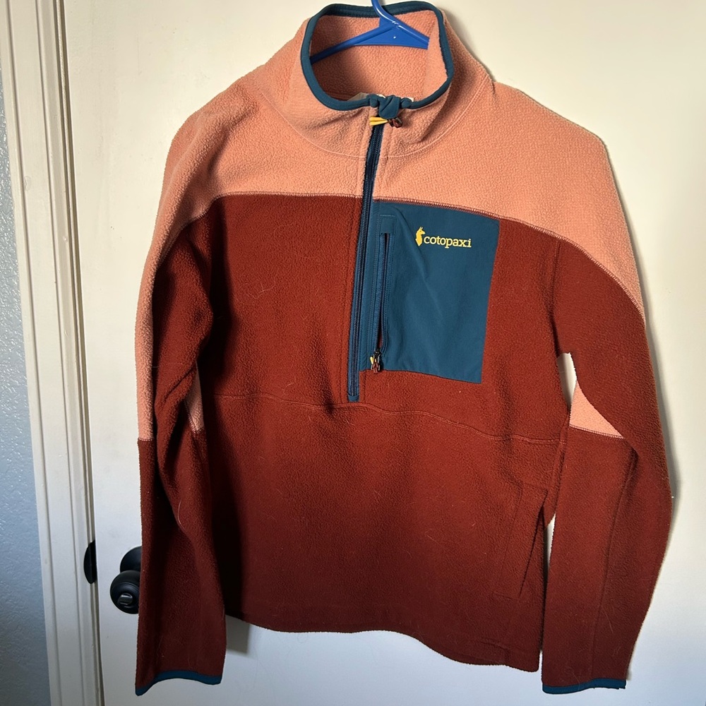 Cotopaxi Coral and Navy Fleece Jacket